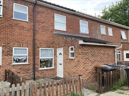 3 Bed Terraced House, Tintagel Close, SP10