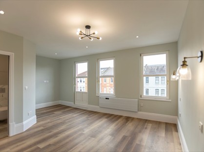 Room in a Shared House, Orlando Road, SW4