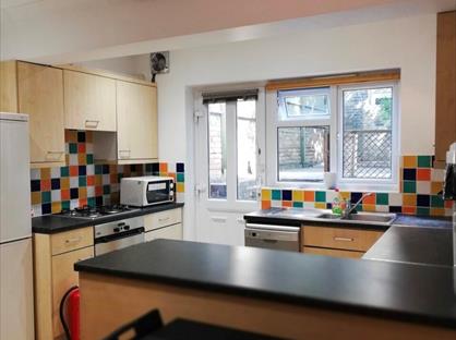 1 Bed Flat, St. Clements Street, OX4