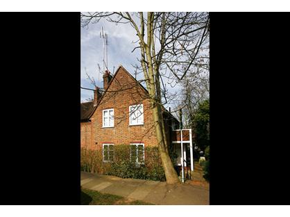 2 Bed Maisonette, Addison Way, NW11