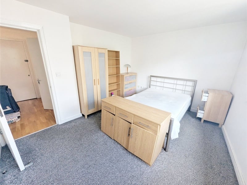 1 Bed Flat, Tithebarn St, L2 photo 4