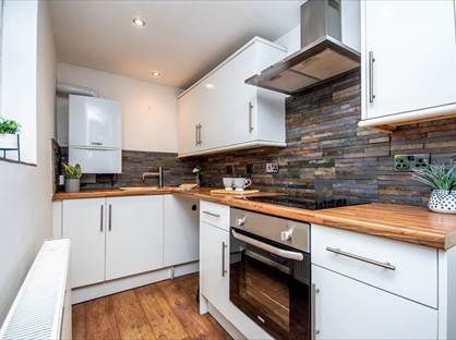 1 Bed Terraced House, Wellington Terrace, BB4