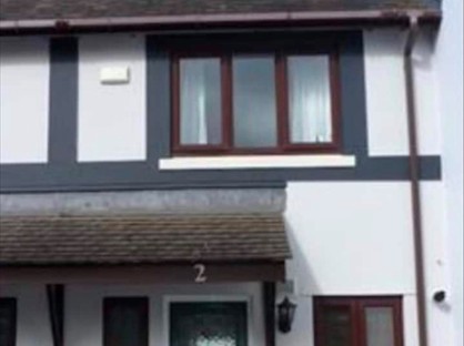 2 Bed Terraced House, Beacons Way, LL32