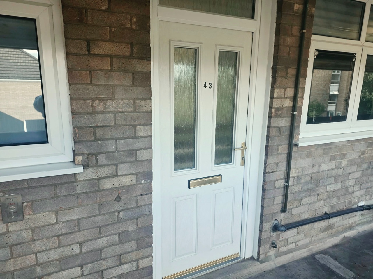 3 Bed Flat, Radstone Walk, LE5