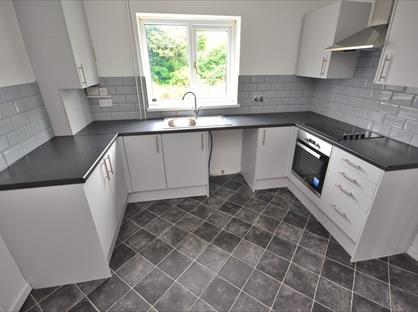 3 Bed Semi-Detached House, Partick Road, SR4