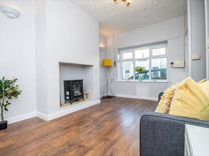 3 Bed Terraced House, Stanley Street, BB5