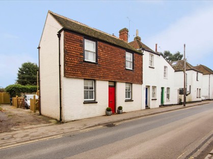 3 Bed End Terrace, High Street, CT3