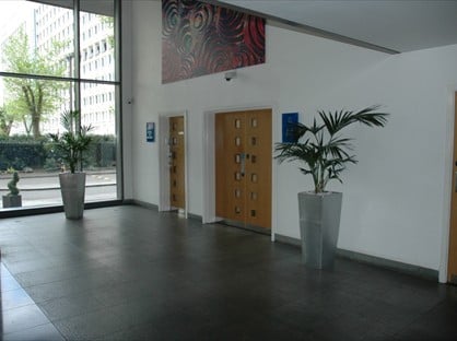 2 Bed Flat, Centenary Plaza, B1