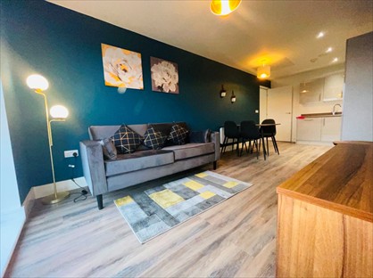 2 Bed Flat, The Interchange, M5