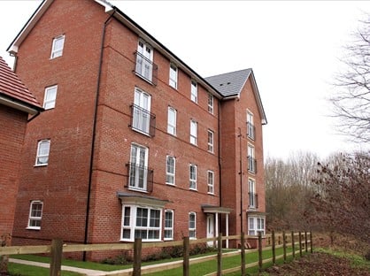2 Bed Flat, Prior Deram Park, CV4
