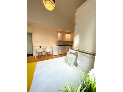Studio Flat, Danbury Street, N1