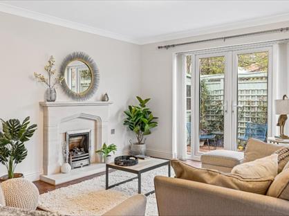 1 Bed Bungalow, Blackbushe, CM23