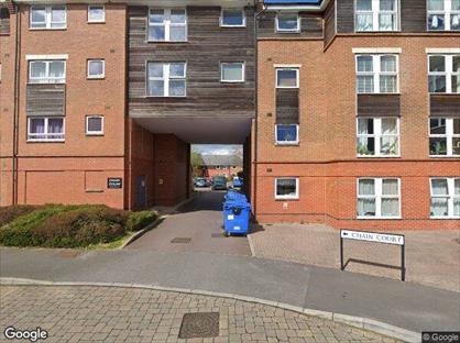 2 Bed Flat, Chain Court, SN1