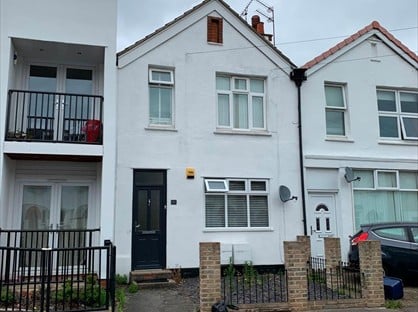 1 Bed Flat, Glendale Gardens, SS9