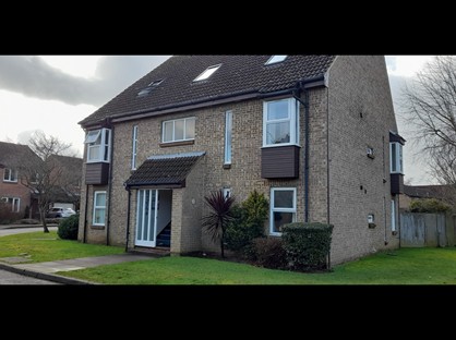 Studio Flat, Hodgson Gardens, GU4