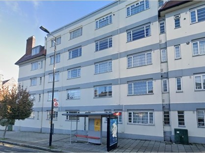 3 Bed Flat, Mundania Road, SE22