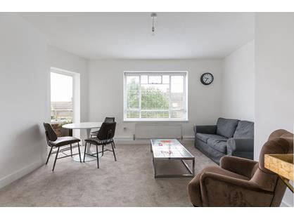3 Bed Flat, Balham Hill, SW12