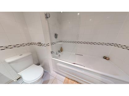 2 Bed Flat, Tradewind Square, L1
