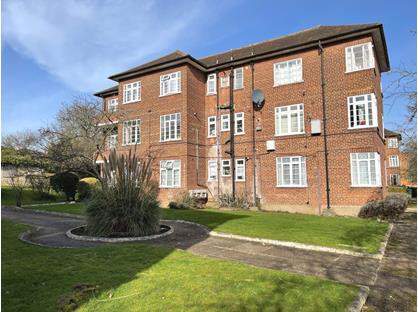 3 Bed Flat, Kings Drive, HA9