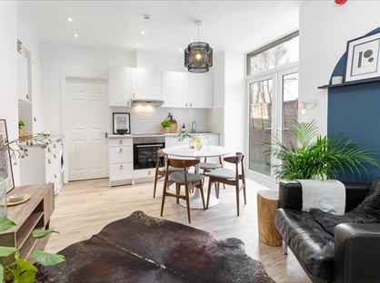 3 Bed Flat, Pendlebury, M27