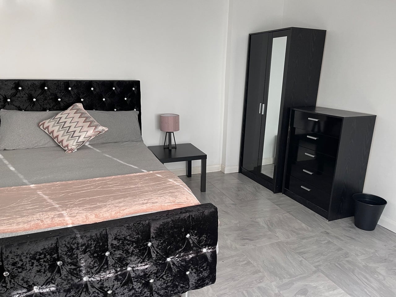 Room in a Shared House, Bradshaw Cottages, E14