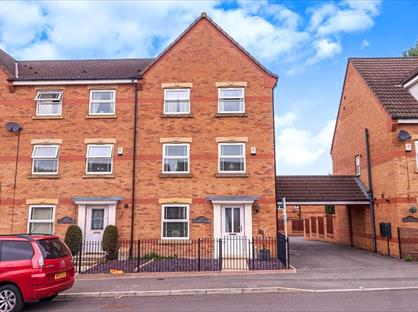 4 Bed Semi-Detached House, Pine Tree House, DN11