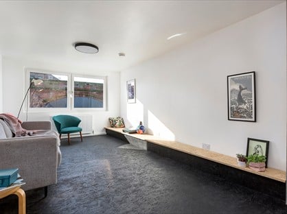 2 Bed Flat, Gordon Street, EH6
