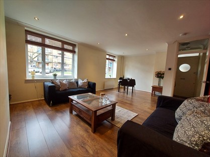 3 Bed Flat, Acorn Walk, SE16