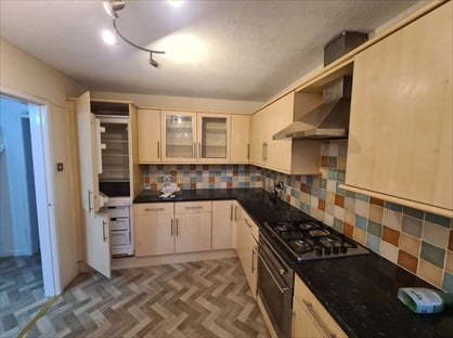 3 Bed Terraced House, Branstree Drive, CV6