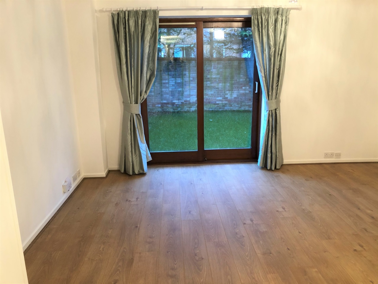 Lower Earley, Reading Studio Flat, Maiden Place, RG6 To Rent Now