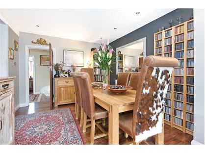 3 Bed Semi-Detached House, Sunset Gardens, SE25