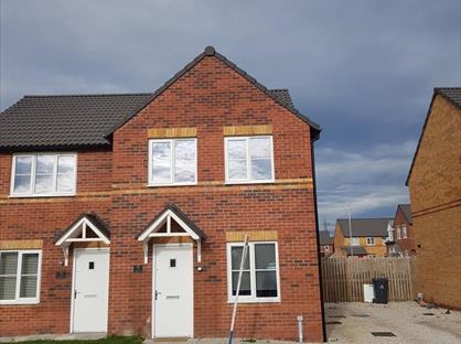 3 Bed Semi-Detached House, Cambridge Drive, DN8