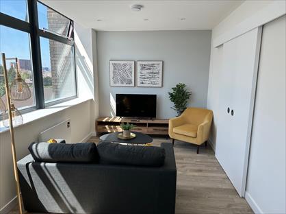 1 Bed Flat, Seymour Grove, M16