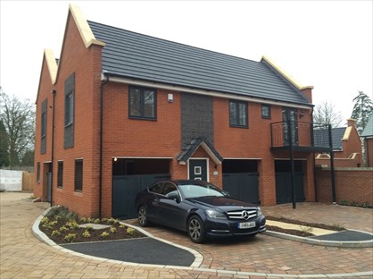 2 Bed Semi-Detached House, Eisenhower Lower Close, HP11