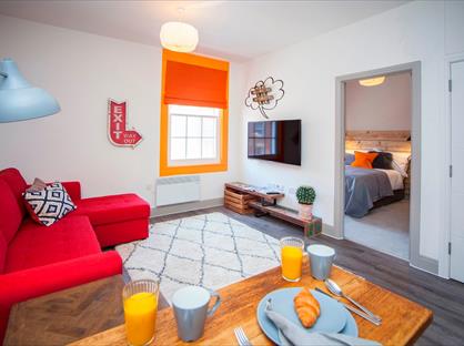 1 Bed Flat, Century Place, BS2