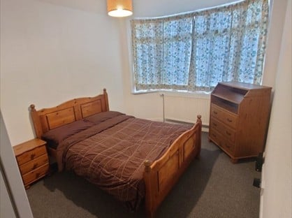 Room in a Shared House, Marlborough Road, TW15