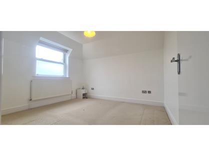 1 Bed Flat, High Street, EN8