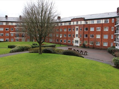2 Bed Flat, Melmerby Court, M5