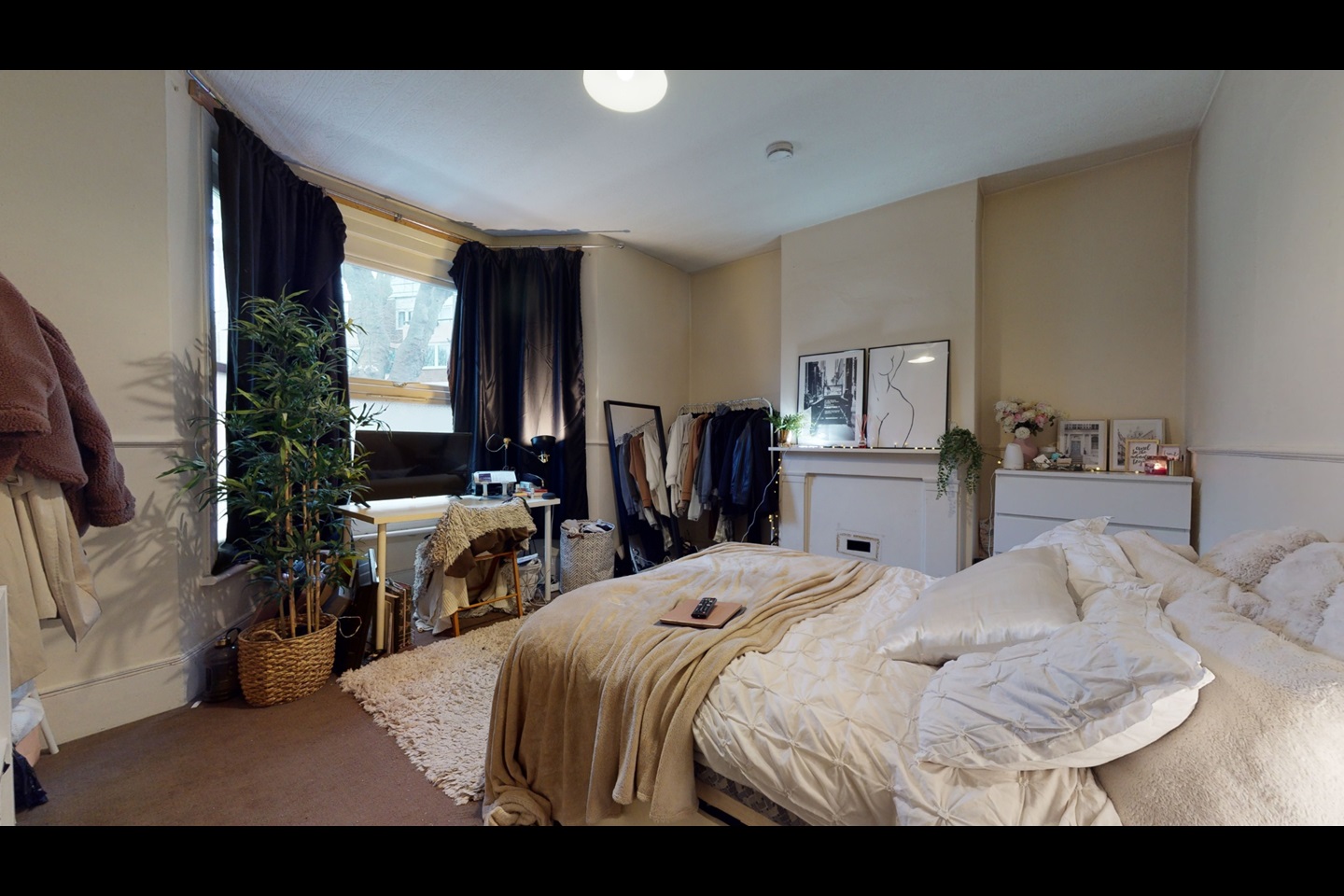 6 Bed Semi-Detached House, Clayton Road, SE15