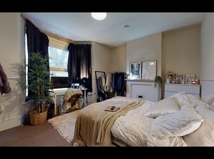 6 Bed Semi-Detached House, Clayton Road, SE15