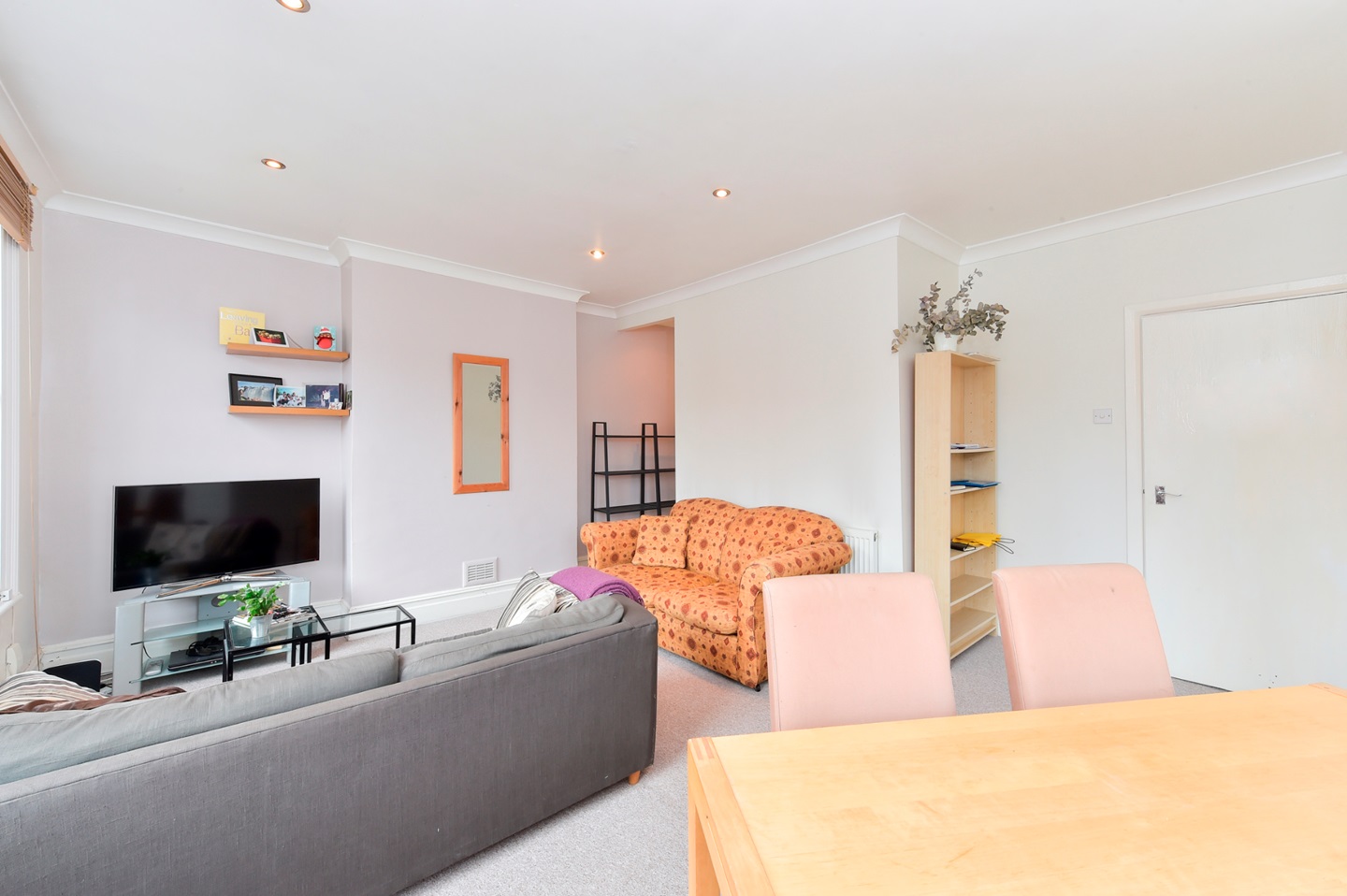 London 2 Bed Flat, Hermitage Road, N4 To Rent Now for £1,750.00 p/m