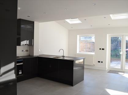 3 Bed Semi-Detached House, Birmingham Road, CV10