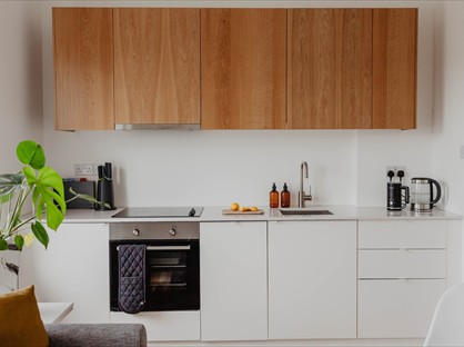Studio Flat, Clyde House, KT1