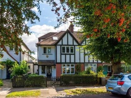 3 Bed Semi-Detached House, Princes Avenue, W3