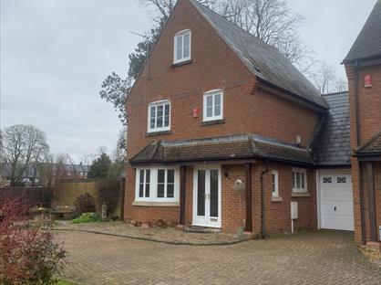 4 Bed Detached House, Horn Lane, MK11