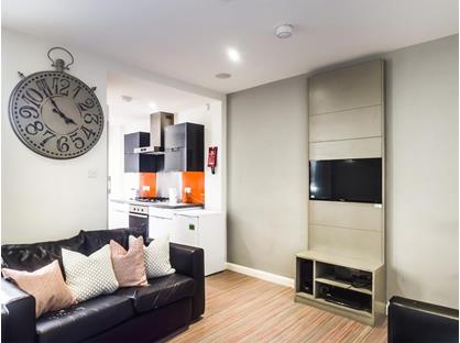 5 Bed Terraced House, Ashford Street, ST4