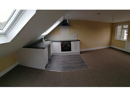 Studio Flat, Chipstead Valley Road, CR5