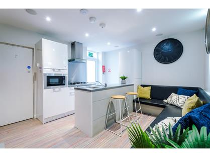 Room in a Shared House, Hill Street, ST5