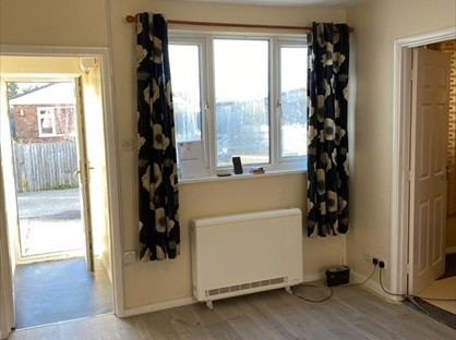 2 Bed Bungalow, Yew Way, CO15