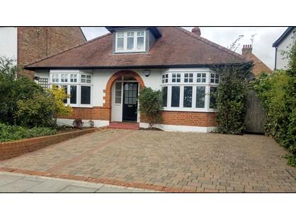 4 Bed Detached House, Daws Lane, NW7